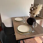 Leone With Free Parking Appartement *