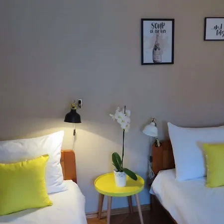Apartment Leone Apartments With Free Parking Pula