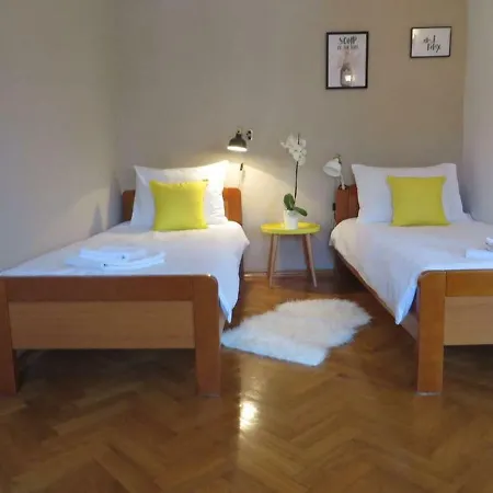 Apartment Leone Apartments With Free Parking