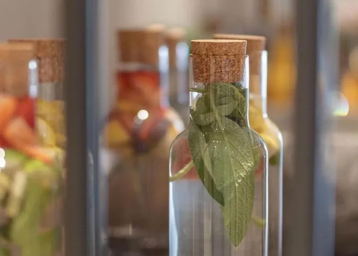 Leone With Free Parking Διαμέρισμα *