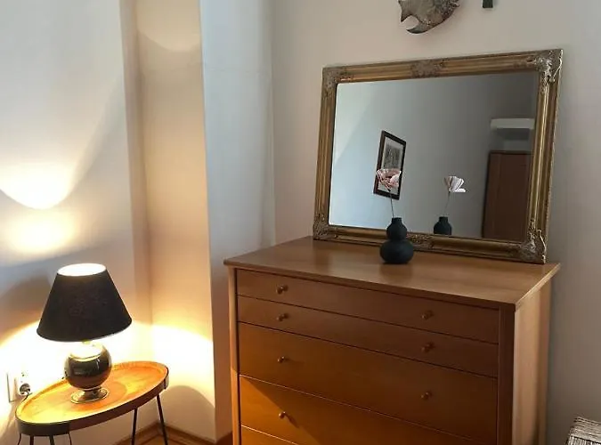 Leone With Free Parking Πούλα