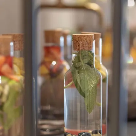 Leone With Free Parking Apartament *